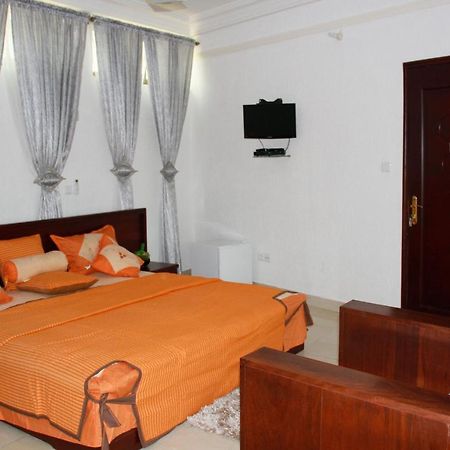Amazing Grace Residence โกโตนู ภายนอก รูปภาพ